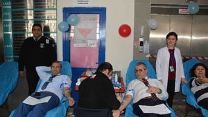 Dalaman’da sağlıkçılardan kan bağışı
