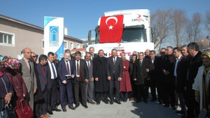 Tuşba Belediyesinden Halep’e bir tır yardım
