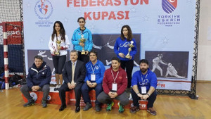 Kağıtspor, Pendik’ten madalya ile döndü
