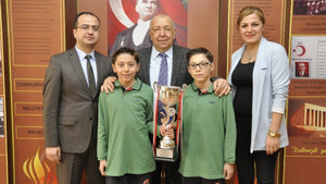 İkiz kardeşler, bisiklet yarışında Türkiye ikincisi oldu
