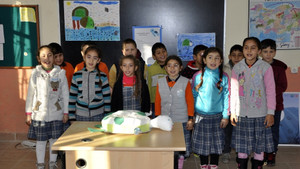 Çocuklar mavi denizler için hayal etti
