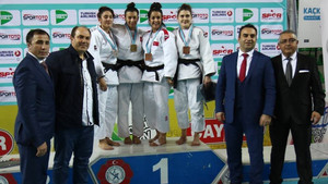 Sevgi Gezer Türkiye 3’üncüsü oldu
