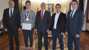 Halter şampiyonu Yaman’dan, Vali Yıldırım’a ziyaret
