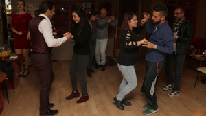 Sevgililer Günü’nü dans ederek kutladılar
