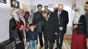 Vali Yavuz’dan şehit ailesine ziyaret
