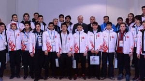 Vali Azizoğlu: “Sporcularımızın her daim yanındayız”
