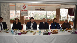 Başkan Çerçi, mahalle başkanlarının eşleriyle buluştu
