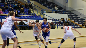Bornova Becker Spor seriyi devam ettiremedi
