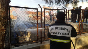 Baca yangını paniğe neden oldu
