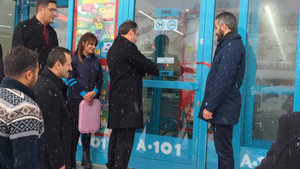 Başkan Vekili Akgül’dan market açılışı
