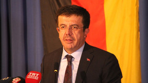 Bakan Zeybekçi  