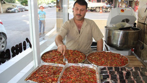 Kasaplar kadınların tahtını sallıyor