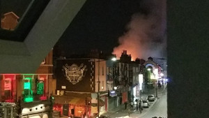 Londra’nın ünlü Camden Lock Market’inde büyük yangın
