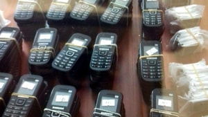 125 adet kaçak cep telefonu yakalandı