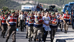 O tişörtü kız kardeşi göndermiş