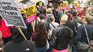 Londra’da siyahi genç için protesto gösterisi
