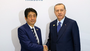 Cumhurbaşkanı Erdoğan, Japonya Başbakanı Abe ile bir araya geldi
