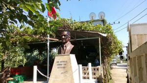 Köylere Atatürk büstü