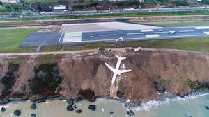 Trabzon’da pistten çıkan uçağın pilotu: “ Uçak birden hızlandı”