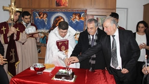 Hatay’da tarihi kilisede Ermeniler Noel’i kutladı