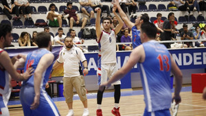 Adnan Menderes Üniversitesi basketbolda zirvede
