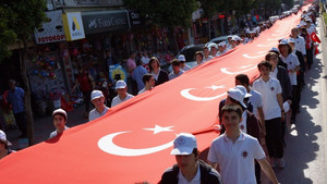 103’üncü yıl anısına 103 metrelik dev Türk bayrağı
