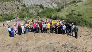 ALKÜ’lü öğrenciler fidan dikti
