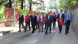 Bursa’lı gençler 57. Alay’a vefa için yürüdü
