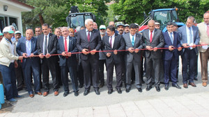 Yeni alınan tarım aletleri çiftçinin hizmetine sunuldu
