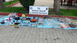 Antalya jandarması 3 kişiyi yakaladı, 30 faili meçhul olayı aydınlattı
