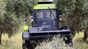 Türkiye’nin ilk yerli ‘Kendiyürür’ tarım makinesi
