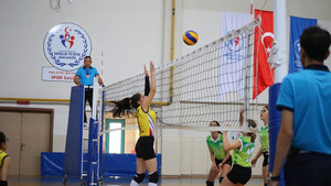 Okullararası Yıldız Kız-Erkek Voleybol Yarı Final Şampiyonası
