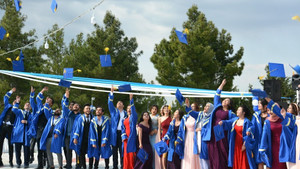 Gülnar’da üniversite öğrencilerinin mezuniyet coşkusu
