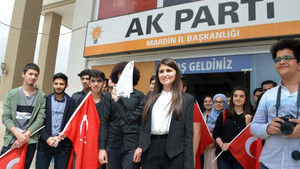 18 yaşını doldurdu, AK Parti Mardin milletvekili aday adayı oldu
