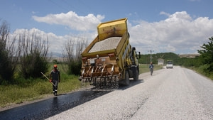 Yazıhan’da 20 km’lik grup yolu asfaltlanıyor
