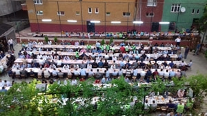 Sason Belediyesi 500 kişiye iftar yemeği verdi
