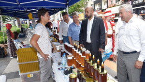 İzmit Belediyesi bal günlerine yoğun ilgi
