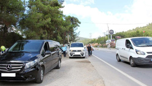 Uber yolcuları karşısında polisi görünce şoke oldu