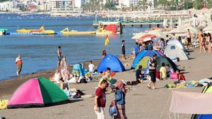 Halk Plajı'nda çadır yasağı devam ediyor
