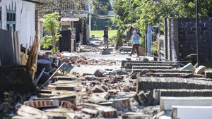 Endonezya’daki depremde ölü sayısı 91’e yükseldi