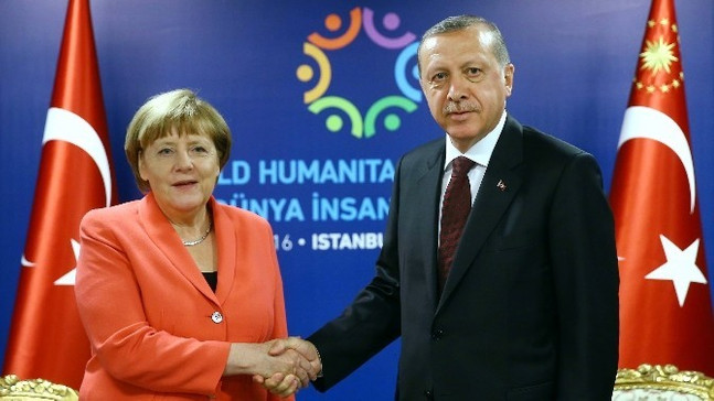 Merkel Türkiye’ye geliyor
