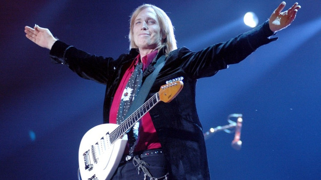 Rock starı Tom Petty, hayatını kaybetti