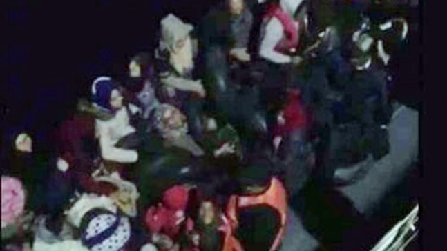 İzmir’de göçmen kaçakçılığı: 54 kişi yakalandı
