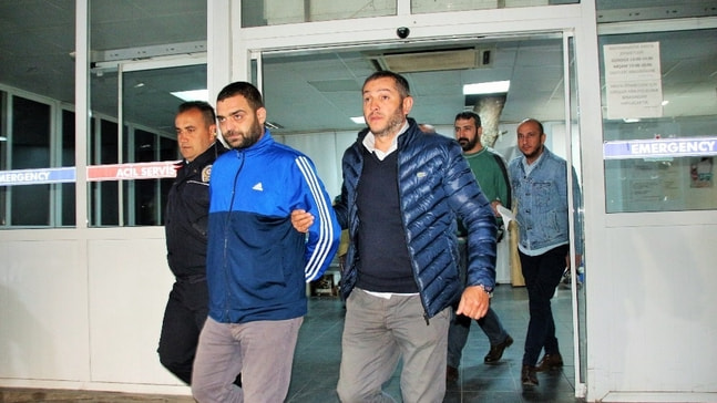 İzmir’de işlenen cinayetin zanlıları Bodrum’da Özel harekat polislerince yakalandı
