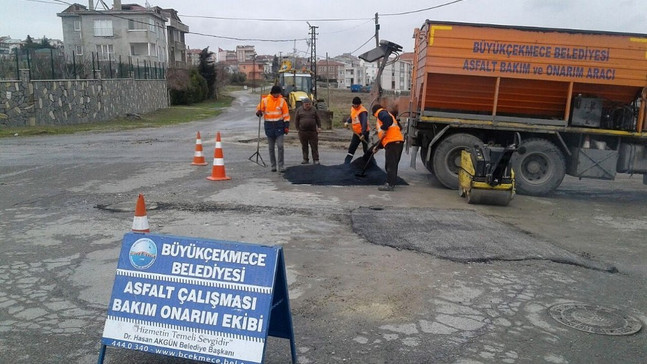 Büyükçekmece Belediyesi Fen İşleri Müdürlüğü ekipleri dur durak bilmiyor
