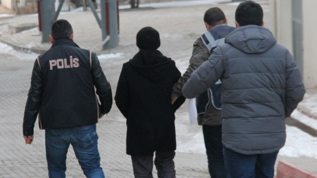 5 ilde sağlıkçılara FETÖ operasyonu: 15 gözaltı
