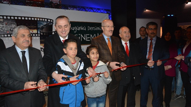 Altıeylül Belediyesi, 14 Şubat’ta çocuklara ’Vatan Sevgisi’ aşıladı
