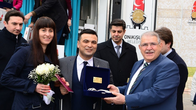 Mahçiçek: “Ülkemizi ayakta tutan en önemli müessese ailedir”
