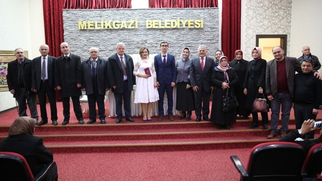 14 Şubat’ta 23 Çift Melikgazi’de ’Evet’ dedi
