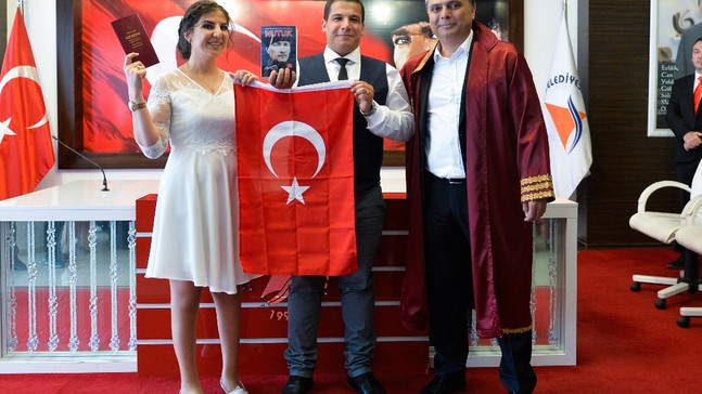 Antalya’daki nikah salonları Sevgililer Günü’nde doldu
